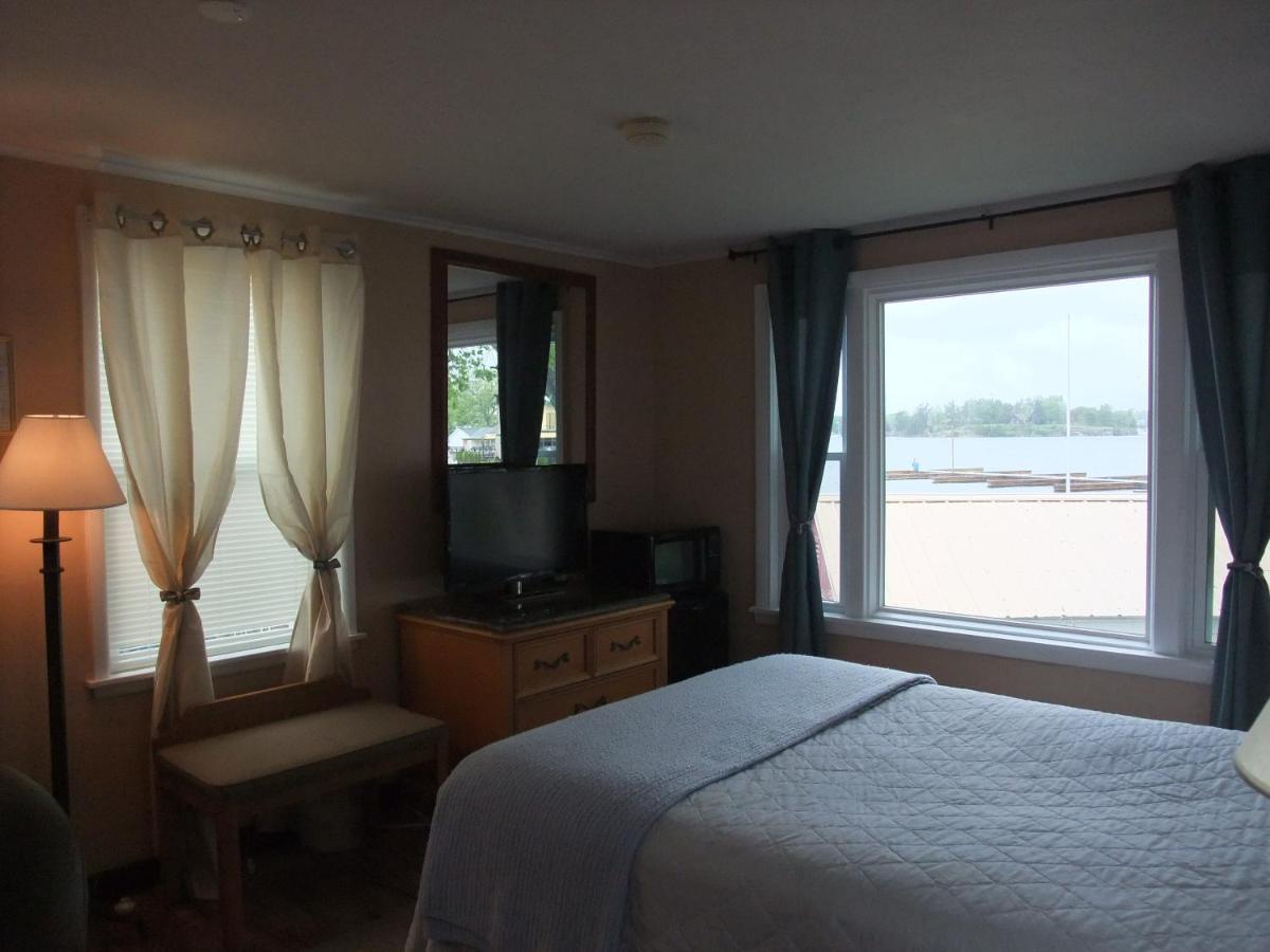 מפרץ אלכסנדריה Hills Motel & Marina מראה חיצוני תמונה